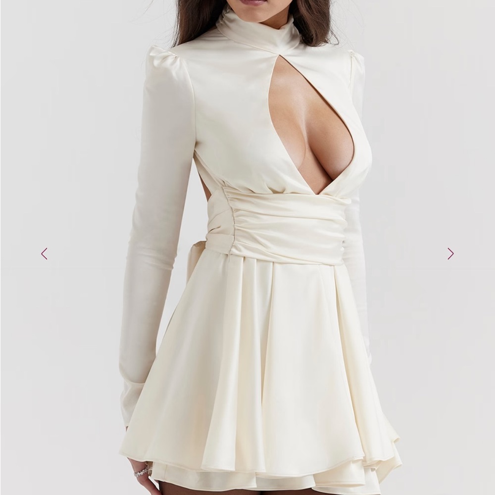 House of CB Aryana Ivory Bow Mini Dress - Picture 7 of 12